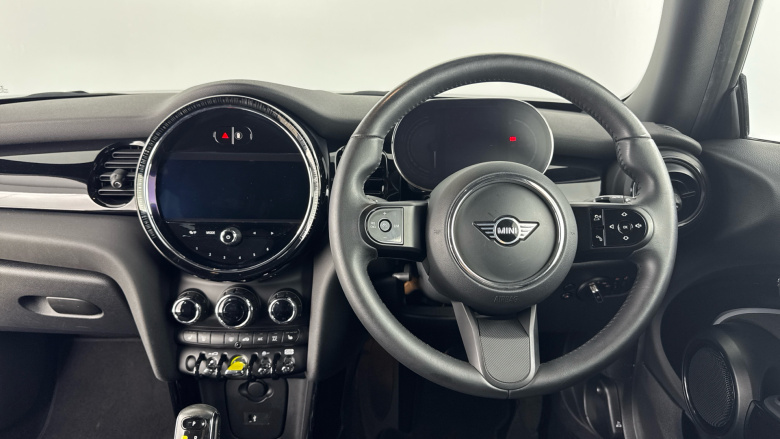 MINI Hatchback 135kW Cooper S Level 2 33kWh 3dr Auto Electric Hatchback